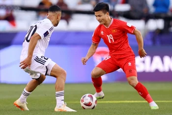Quang Hải gỡ hòa 2-2 cho đội tuyển Việt Nam ở phút 90+1. (Ảnh: Reuters)