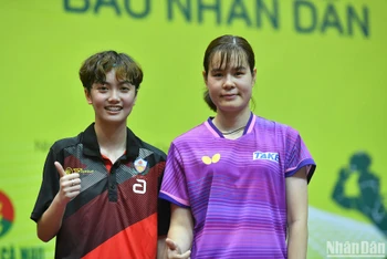 Trần Mai Ngọc và Nguyễn Thị Nga lên ngôi vô địch nội dung đôi nữ tại Giải vô địch bóng bàn quốc gia Báo Nhân Dân lần thứ 42. 