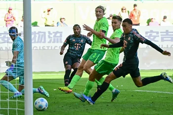 Bayern Munich vượt qua Wolfsburg với tỷ số 3-2. (Ảnh: Getty)