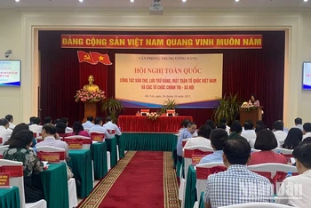 Toàn cảnh hội nghị.