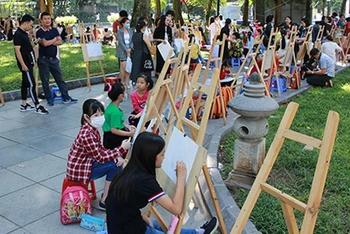 Năm 2020, Cuộc thi Vẽ tranh thiếu nhi quốc tế đã thu hút đông đảo thiếu nhi Hà Nội và các nước tham gia.