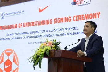 Viện trưởng Viện Khoa học Giáo dục Việt Nam, GS.TS Lê Anh Vinh phát biểu tại hội thảo.