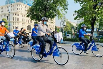 Người dân Hà Nội sắp được sử dụng dịch vụ xe đạp đô thị.