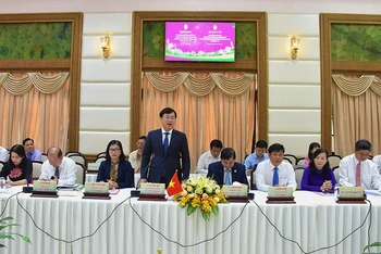 Đồng chí Lê Quốc Phong phát biểu tại hội nghị ký kết. (Ảnh: HỮU NGHĨA)
