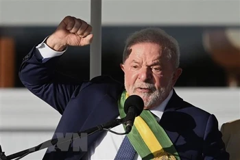 Tân Tổng thống Brazil Luiz Inacio Lula da Silva tại lễ nhậm chức ở Brasilia ngày 1/1/2023. (Ảnh: AFP/TTXVN)