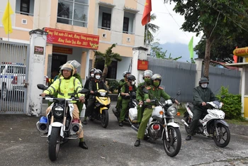 Lực lượng chức năng thành phố Đà Nẵng ra quân phòng, chống đua xe trái phép, tụ tập gây mất trật tự an toàn giao thông trên tuyến đèo Hải Vân.