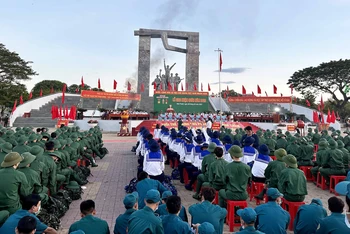 Quang cảnh buổi Lễ giao, nhận quân tại Quảng trường 16 Tháng 4, thành phố Phan Rang-Tháp Chàm, tỉnh Ninh Thuận.