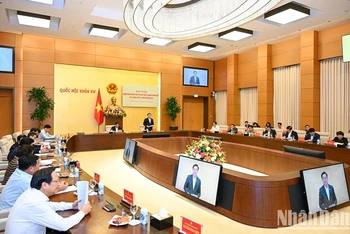 Hội nghị giữa Đảng đoàn Quốc hội với Ban Cán sự Đảng Chính phủ.