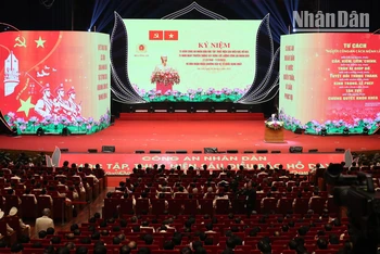 [Ảnh] Tổng Bí thư Nguyễn Phú Trọng dự Lễ kỷ niệm 75 năm Công an nhân dân thực hiện Sáu điều Bác Hồ dạy