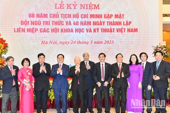 [Ảnh] Lễ kỷ niệm 60 năm Chủ tịch Hồ Chí Minh gặp mặt đội ngũ trí thức