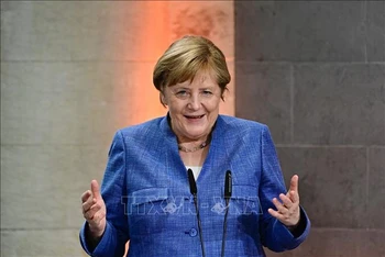 Thủ tướng Đức Angela Merkel phát biểu sau khi được trao tặng Huy chương khoa học Harnack tại buổi lễ ở thủ đô Berlin ngày 29/6/2021. Ảnh tư liệu minh họa: AFP/TTXVN)