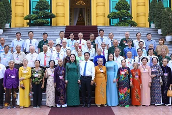Phó Chủ tịch nước Võ Thị Ánh Xuân gặp mặt Đoàn đại biểu người có công thành phố Cần Thơ.