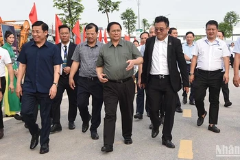 [Ảnh] Thủ tướng Phạm Minh Chính dự lễ khởi công dự án nhà ở xã hội dành cho công nhân 