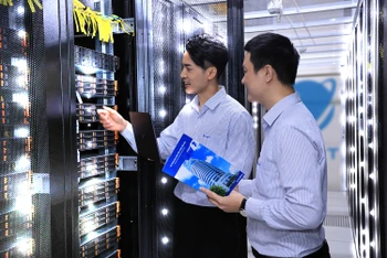 VNPT - Nhà cung cấp giải pháp hạ tầng số hàng đầu Việt Nam.