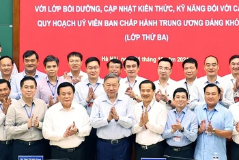 Giáo dục liêm, chính cho cán bộ, đảng viên góp phần xây dựng, chỉnh đốn đảng ngày càng vững mạnh để bước vào kỷ nguyên mới - kỷ nguyên vươn mình của dân tộc