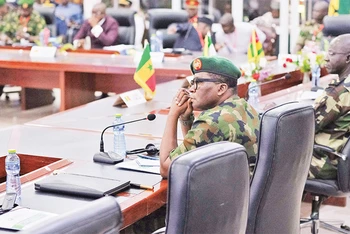 Quan chức quân đội các nước ECOWAS họp bàn về tình hình Niger. 