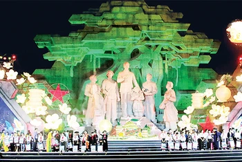 Quảng trường Nguyễn Tất Thành, công trình đoạt giải thưởng phong cảnh thành phố châu Á. 