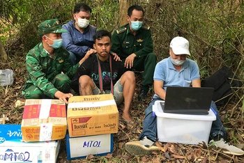 Lực lượng Bộ đội Biên phòng tỉnh Quảng Trị bắt giữ đối tượng cùng tang vật 200.000 viên ma túy tổng hợp. 