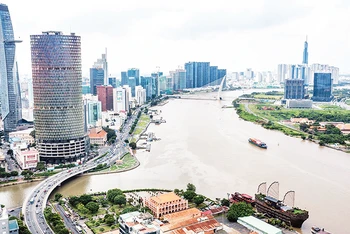 Quy hoạch hạ tầng ven sông Sài Gòn sẽ tạo ra bộ mặt đô thị mới, phát huy lợi thế về mọi mặt cho Thành phố Hồ Chí Minh. (Ảnh THÀNH ÐẠT) 