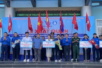 Lễ xuất quân các đội Thanh niên tình nguyện chuyên ngành cấp tỉnh năm 2024, tại Bình Định.