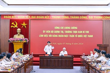 Toàn cảnh buổi làm việc. 