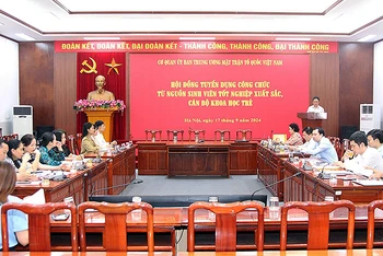 Toàn cảnh buổi lễ.