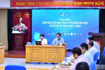 Toàn cảnh Tọa đàm "Gánh nặng bệnh mạn tính và tiềm năng ứng dụng chuyển đổi số trong quản lý bệnh" trong khuôn khổ chương trình Gặp gỡ báo chí công bố kết quả Hành trình "Thầy thuốc trẻ làm theo lời Bác, tình nguyện vì sức khỏe cộng đồng" năm 2024.