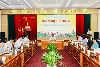 Hội nghị đối thoại với các nhà đầu tư, các doanh nghiệp trong các khu công nghiệp trên địa bàn thành phố Hải Phòng.