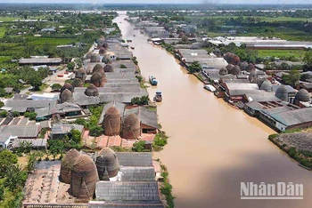 Di sản đương đại Mang Thít ở Vĩnh Long là một trong những đề tài được các nghệ sĩ nhiếp ảnh tham gia sáng tác. 