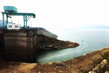 Mực nước hồ hiện tại Nhà máy thủy điện Buôn Tua Srah.