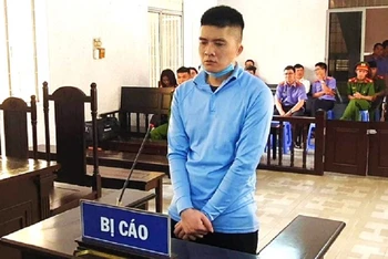 Bị cáo Nguyễn Hữu Tuyến tại phiên tòa.