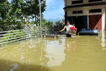 Ngập sâu tại huyện Chương Mỹ. 