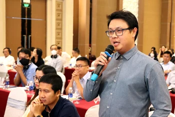 Doanh nghiệp FDI kiến nghị ý kiến tại buổi đối thoại.