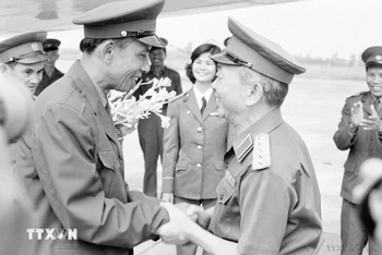 [Ảnh] Đồng chí Khamtay Siphandone - nhà lãnh đạo góp phần vun đắp quan hệ Việt-Lào