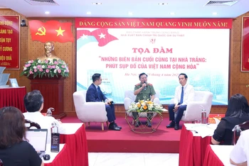 Toàn cảnh tọa đàm.