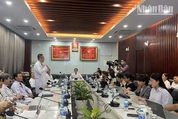 Quang cảnh buổi họp báo.