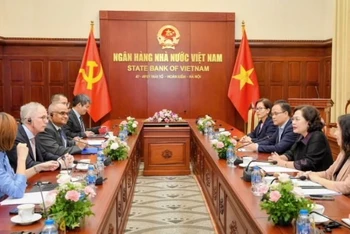 Toàn cảnh buổi làm việc.