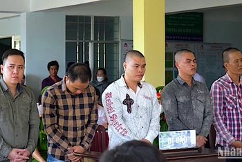 Xét xử lưu động 5 bị cáo tại Cà Mau về cùng tội “cướp tài sản”.