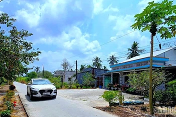 Vùng căn cứ Kinh Dớn-Hàng Gòn từng bị tàn phá bởi chiến tranh giờ thành vùng quê khang trang, đổi mới.