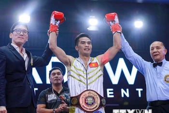 Võ sĩ Nguyễn Ngọc Hải giành đai vô địch WBA Nam Á. (Ảnh TTXVN)