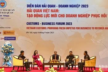 Các diễn giả tham gia DIễn đàn Hải quan - Doanh nghiệp.