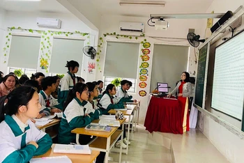 Tiết dạy ngữ văn 9 chuyên đề tại trường Trung học cơ sở Tam Sơn, thành phố Từ Sơn, Bắc Ninh.