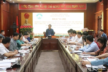 Quang cảnh cuộc họp.