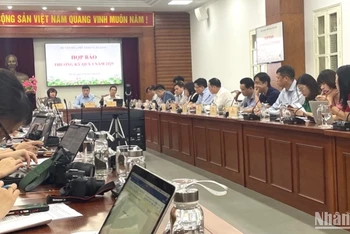 Quang cảnh họp báo thường kỳ của Bộ Văn hóa, Thể thao và Du lịch.