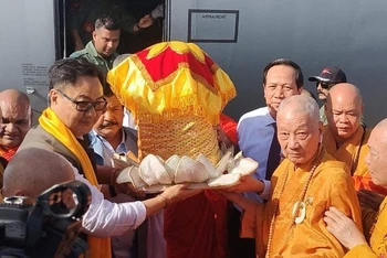Xá lợi Đức Phật Thích Ca Mâu Ni đã đến Thành phố Hồ Chí Minh. (Ảnh: Bộ Văn hóa Ấn Độ)
