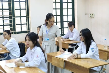 Thí sinh thi tốt nghiệp THPT năm 2024 tại Hà Nội. (Ảnh: QUANG THÁI)