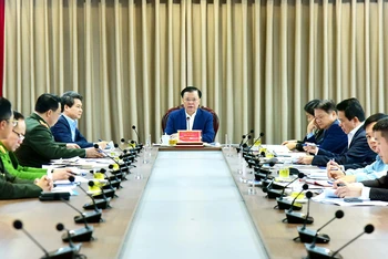 Quang cảnh cuộc họp của Ban Chỉ đạo Thành ủy Hà Nội về phòng, chống tham nhũng, tiêu cực ngày 16/3.