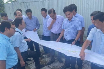 Tổ công tác kiểm tra và làm việc với các cơ quan, đơn vị và địa phương 