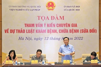 Tọa đàm tham vấn ý kiến chuyên gia dự thảo Luật khám bệnh, chữa bệnh (sửa đổi).