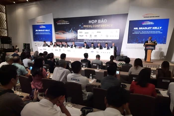 Quang cảnh họp báo.